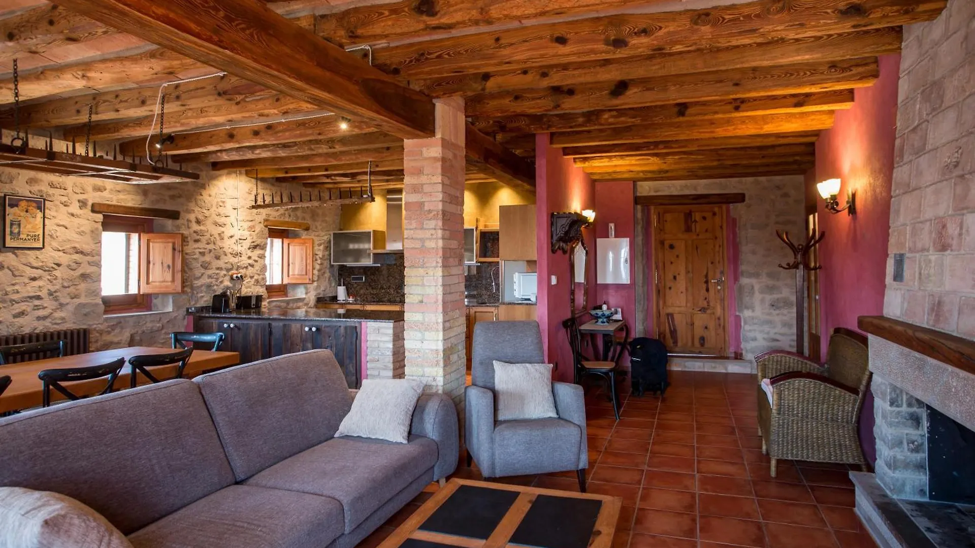 La Cajola Villa Lladurs Spain